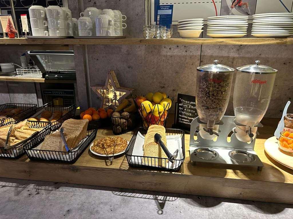 Ibis Budget Nantes Nord Saint Herblain Restaurant photo